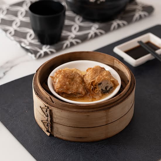 Oyster Bamboo Roll (2pcs) 鲜味蚝皇鲜竹卷 (2pcs)(外卖)